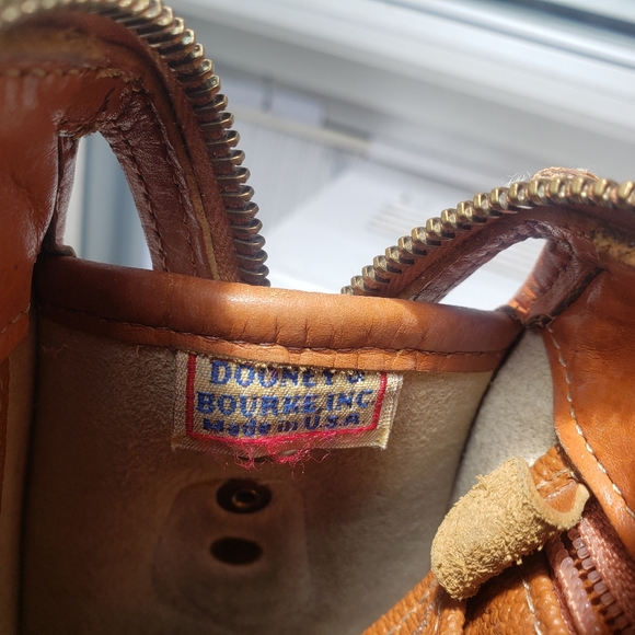 Vtg 90s Dooney & Bourke AW Beige British tan Pebbled Shoulder Bag - Picture 14 of 16